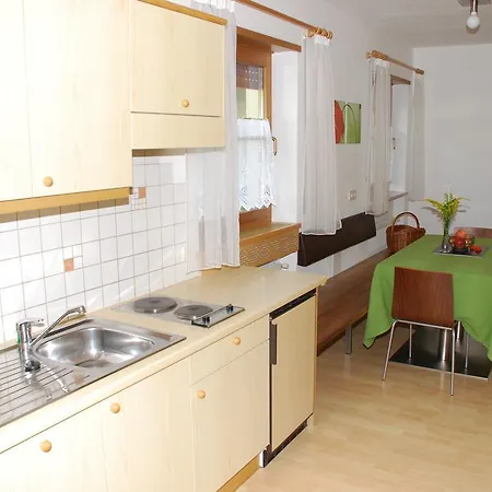 Ferienwohnungen Günzelgut Lana Zimmer foto